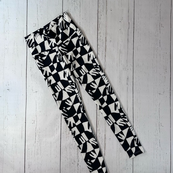 NWT Anthropologie leggings - Picture 3 of 6